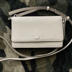 Michael Kors Crossbody Multifunction Phone Case Wallet Bag